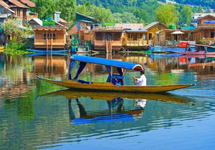 Top Kashmir Destinations Tour from Jammu