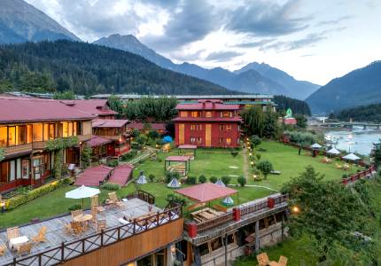 Top Kashmir Destinations Tour from Jammu