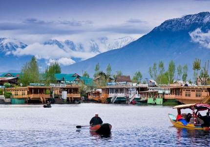 Vaishno Devi to Srinagar Pilgrim Tour