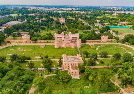 Patiala's Trusted Taxi Service